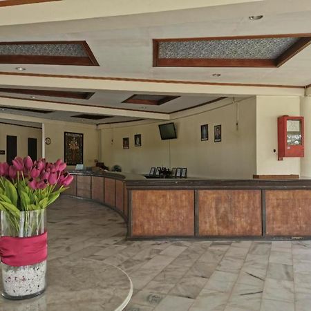 Oyo 89972 Borneo Paradise Beach Hotel Kota Kinabalu Eksteriør bilde