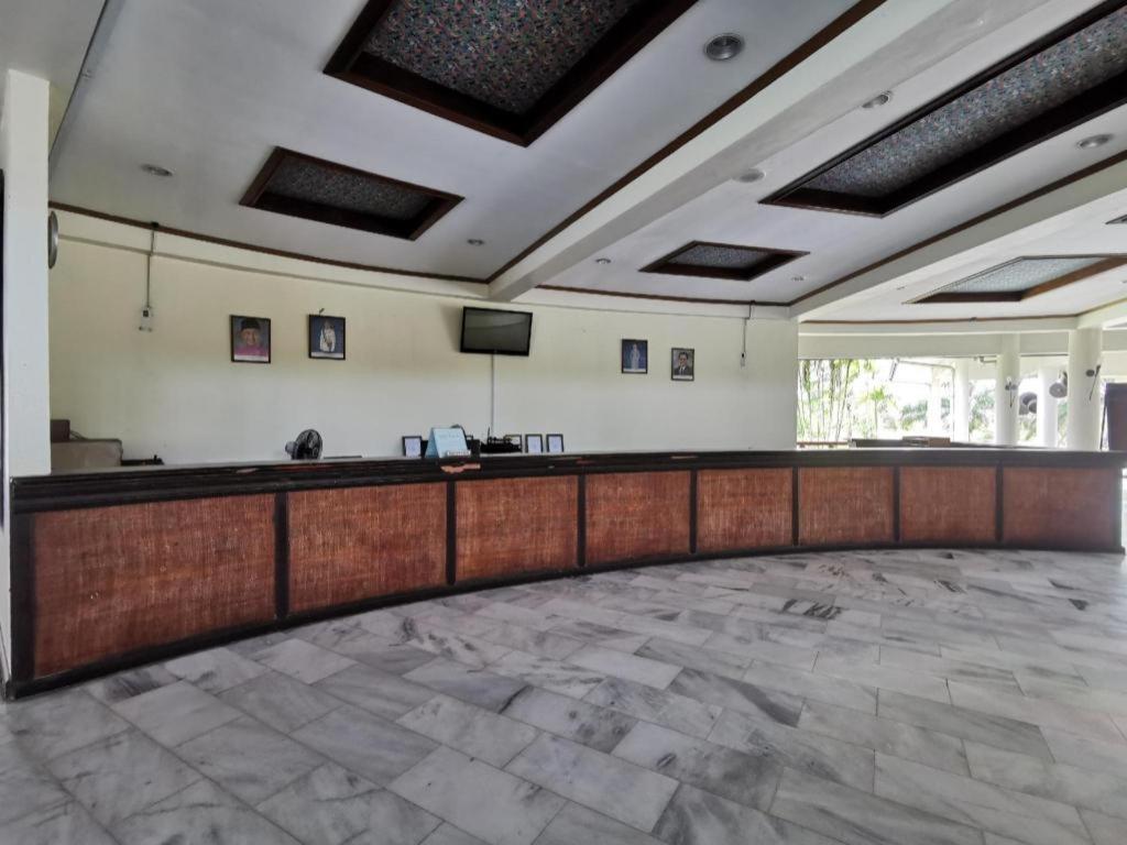 Oyo 89972 Borneo Paradise Beach Hotel Kota Kinabalu Eksteriør bilde