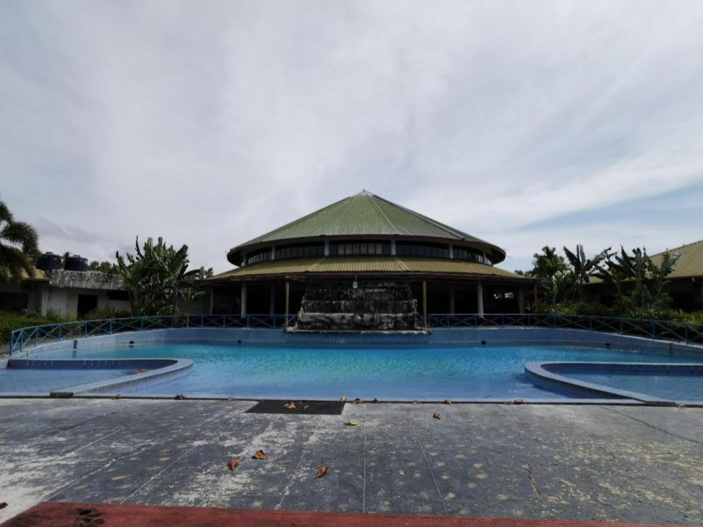Oyo 89972 Borneo Paradise Beach Hotel Kota Kinabalu Eksteriør bilde