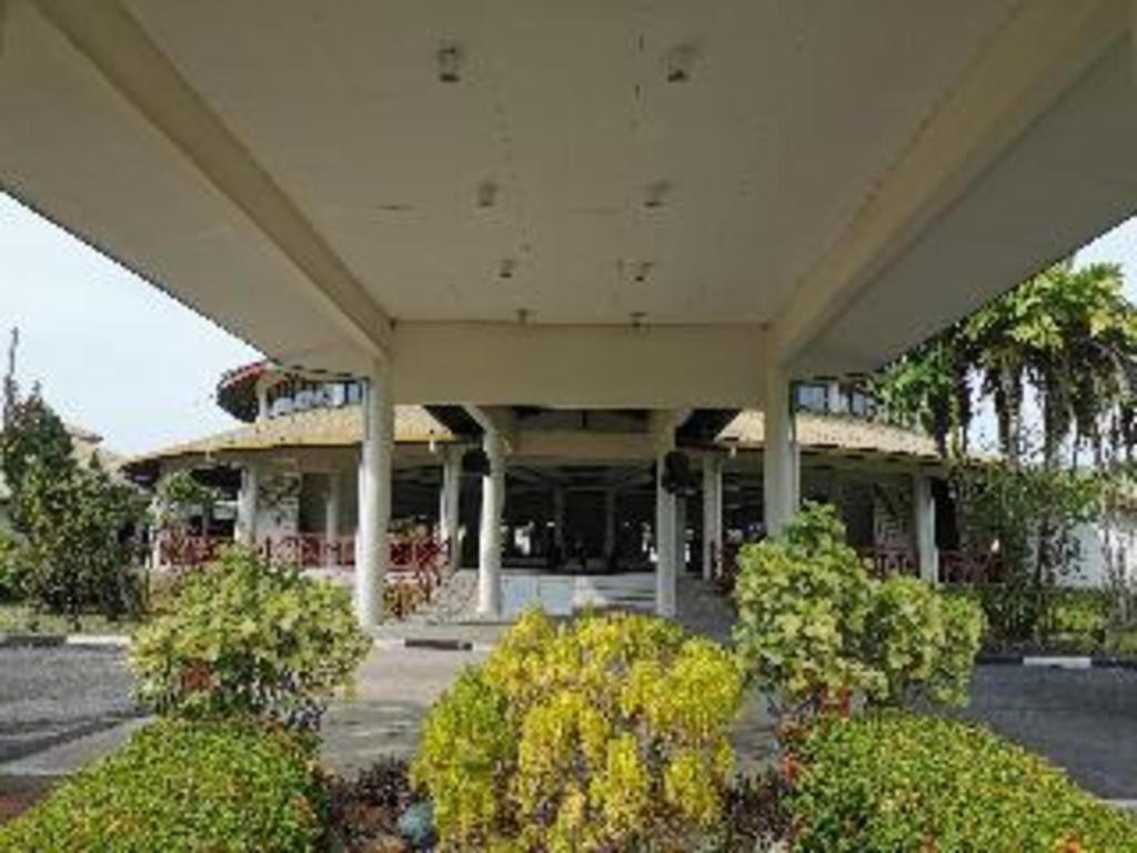 Oyo 89972 Borneo Paradise Beach Hotel Kota Kinabalu Eksteriør bilde