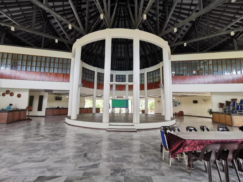Oyo 89972 Borneo Paradise Beach Hotel Kota Kinabalu Eksteriør bilde