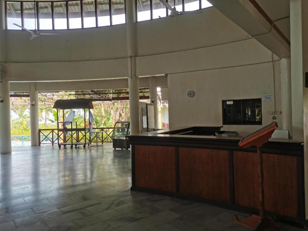 Oyo 89972 Borneo Paradise Beach Hotel Kota Kinabalu Eksteriør bilde