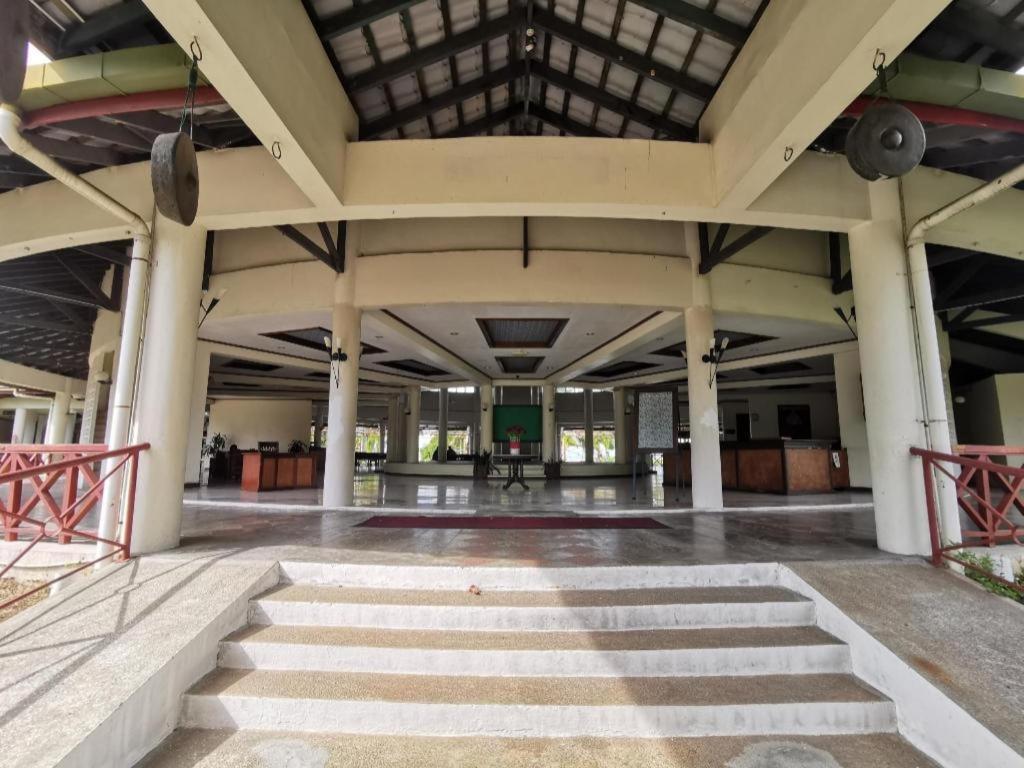 Oyo 89972 Borneo Paradise Beach Hotel Kota Kinabalu Eksteriør bilde