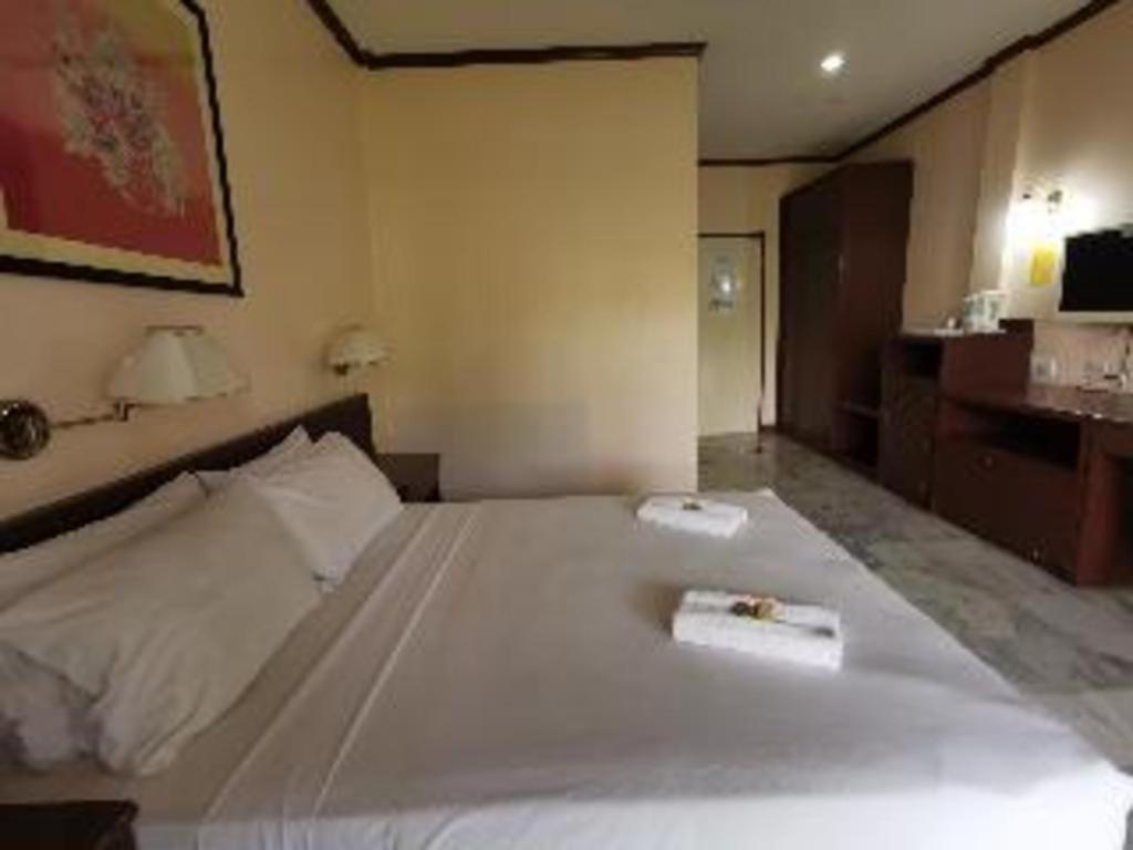Oyo 89972 Borneo Paradise Beach Hotel Kota Kinabalu Eksteriør bilde