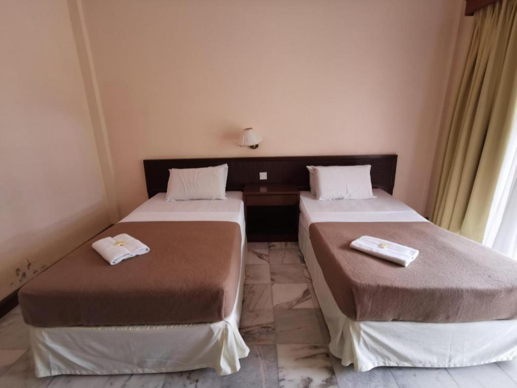 Oyo 89972 Borneo Paradise Beach Hotel Kota Kinabalu Eksteriør bilde