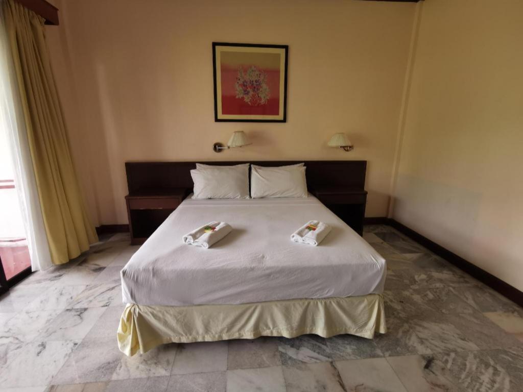 Oyo 89972 Borneo Paradise Beach Hotel Kota Kinabalu Eksteriør bilde
